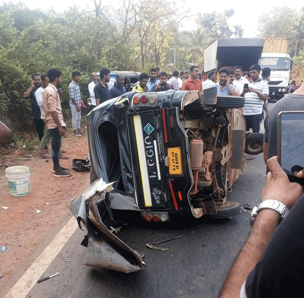 Bantwal: Auto-rickshaw rams into car; driver killed, wife injured