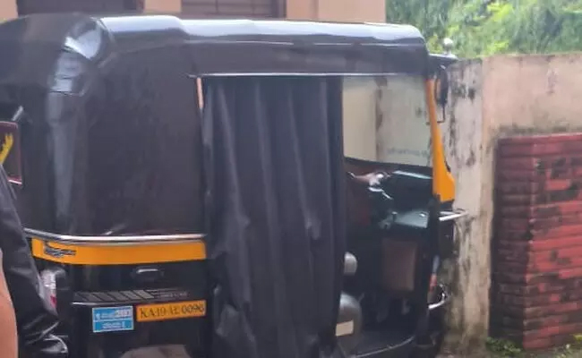 Two rickshaw drivers electrocuted in Mangaluru