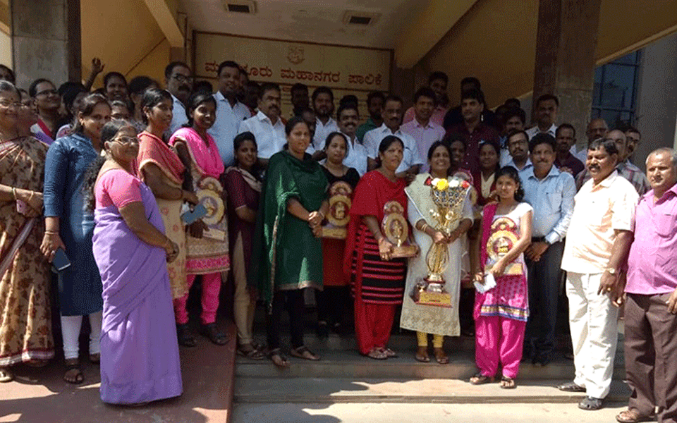 State-level City Corporation officers - employees Throwball: MCC Women's team bags first position