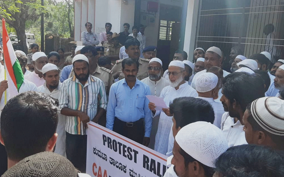Jamaat Ul Muslimeen leads protest against CAA, NRC in Kumta