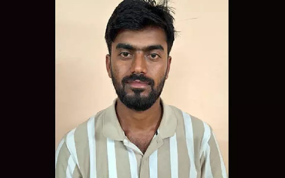 Ullal police arrest AP man for allegedly blackmailing Someshwara Municipality Revenue officer, staff