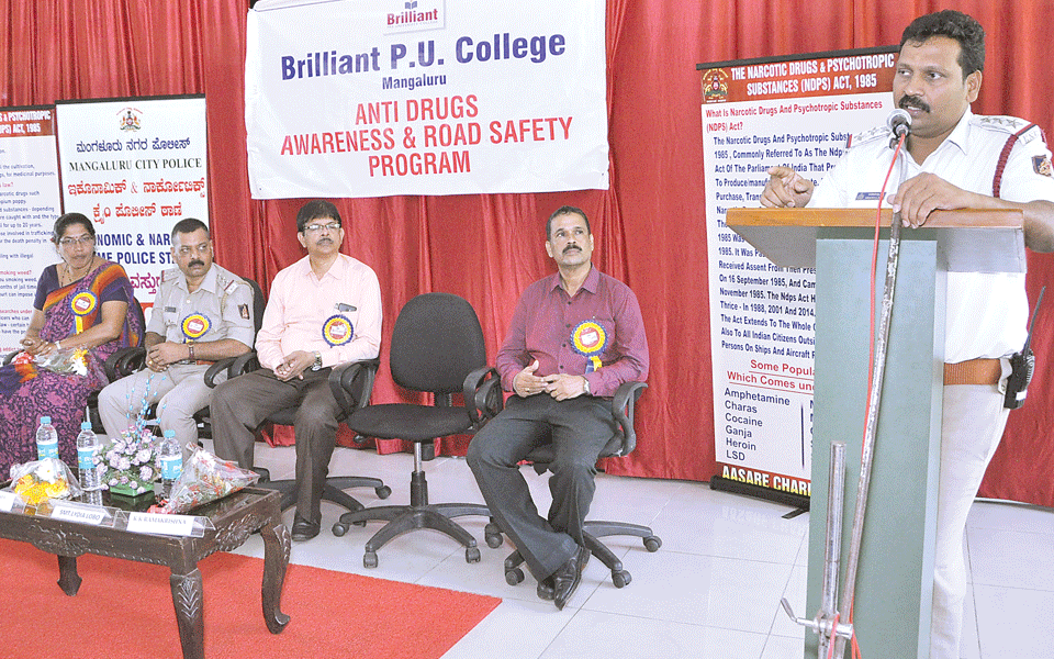 Brilliant PU College organise Road Safety and Drug Abuse Awareness Camp for students