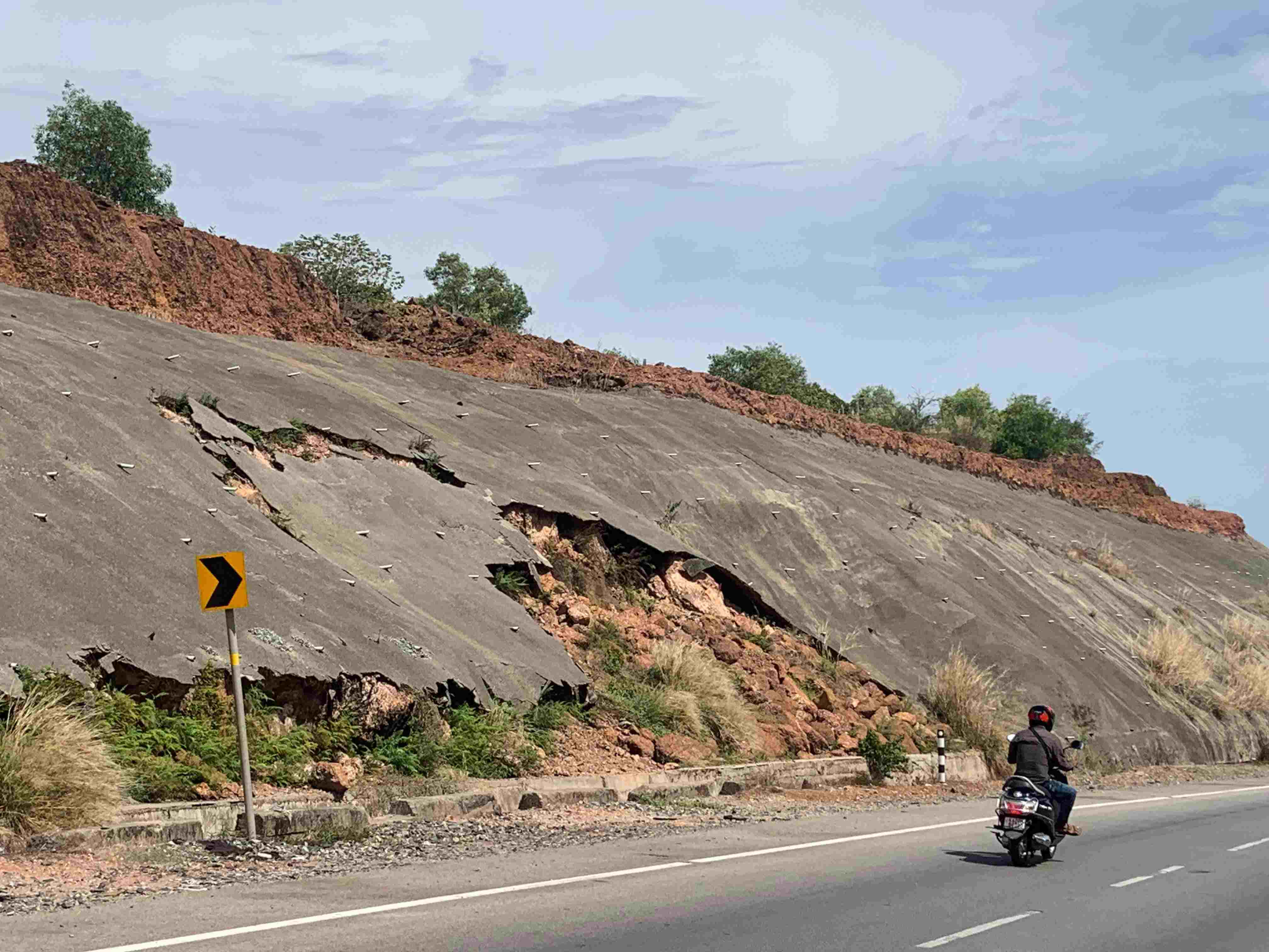 After Ankola and Wayanad, Byndoor National Highway is next accident waiting to happen