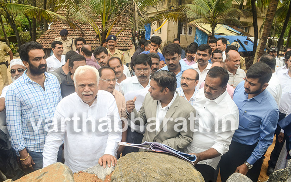 DK, Udupi districts get Rs 3 crore each: RV Deshpande