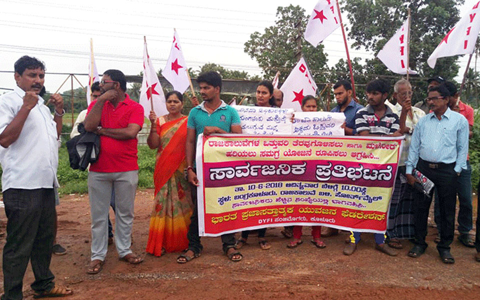 Clear storm water drainage encroachment: DYFI