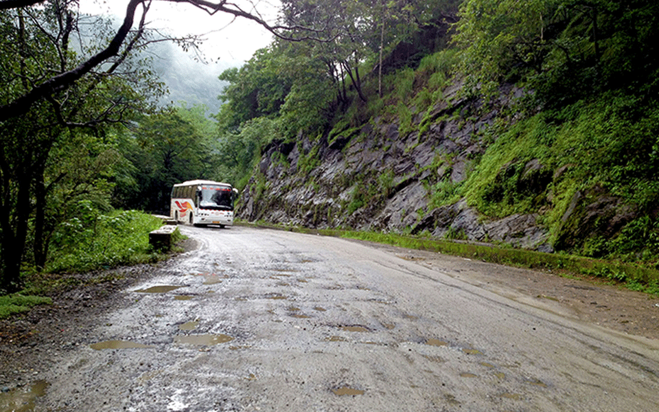 Heavy vehicles banned on Charmadi Ghat