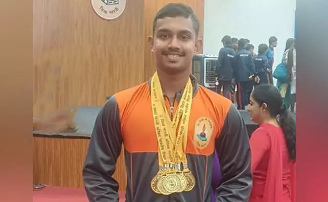 Mangaluru's Steve Jeff Lobo bags five gold medals at Vidya Bharati National Swimming Competition