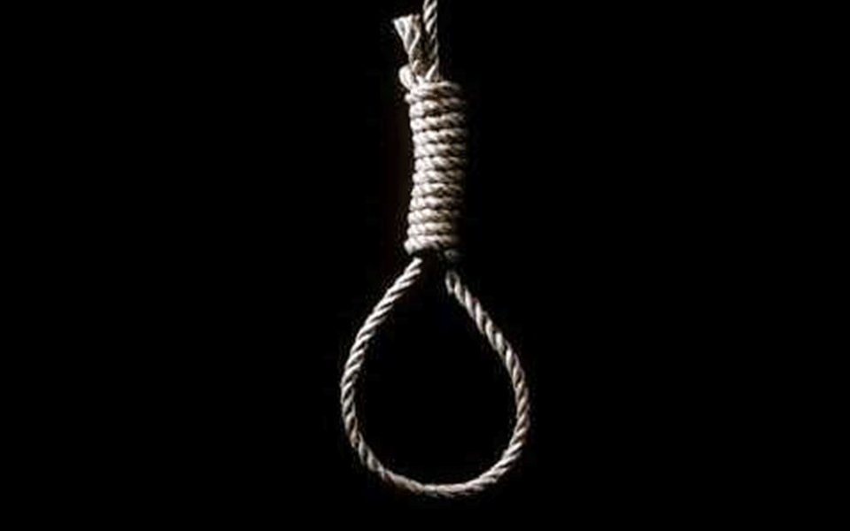 Boy hangs self