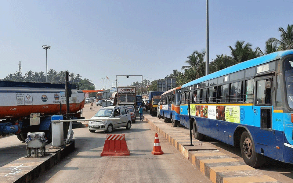 Dakshina Kannada: Karnataka-Kerala border roads opened for inter-state travel