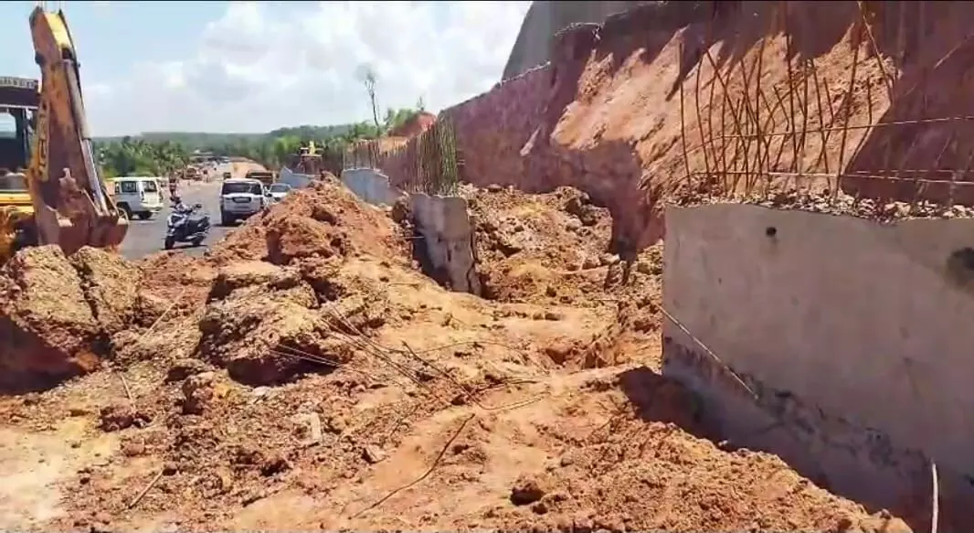 Kasaragod: Five labourers trapped under soil during NH 66 work rescued; One worker critical