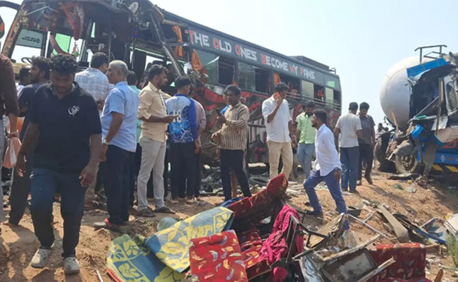 Two killed as college tour bus crashes into parked tanker, lorry near Maravanthe