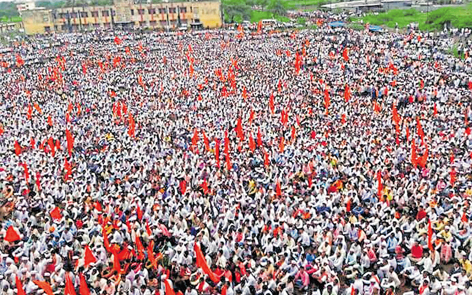 Karnataka cabinet agrees to consider Lingayats as separate religion