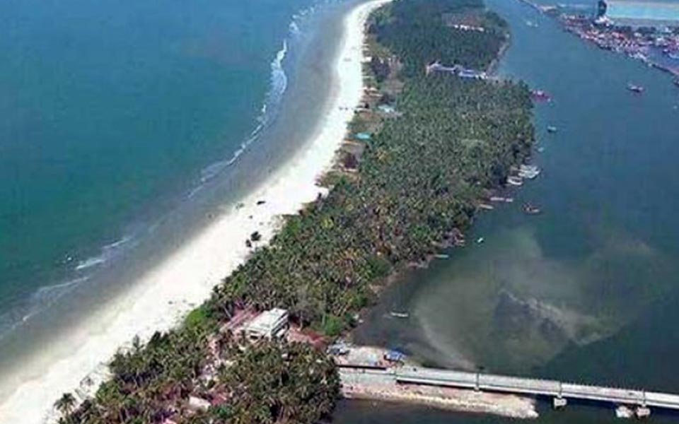 Malpe: Eight fishermen missing with boats