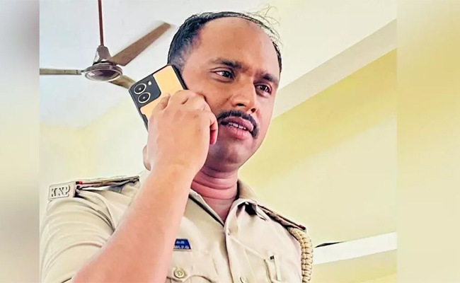 Police inspector suspended for misconduct in K'taka