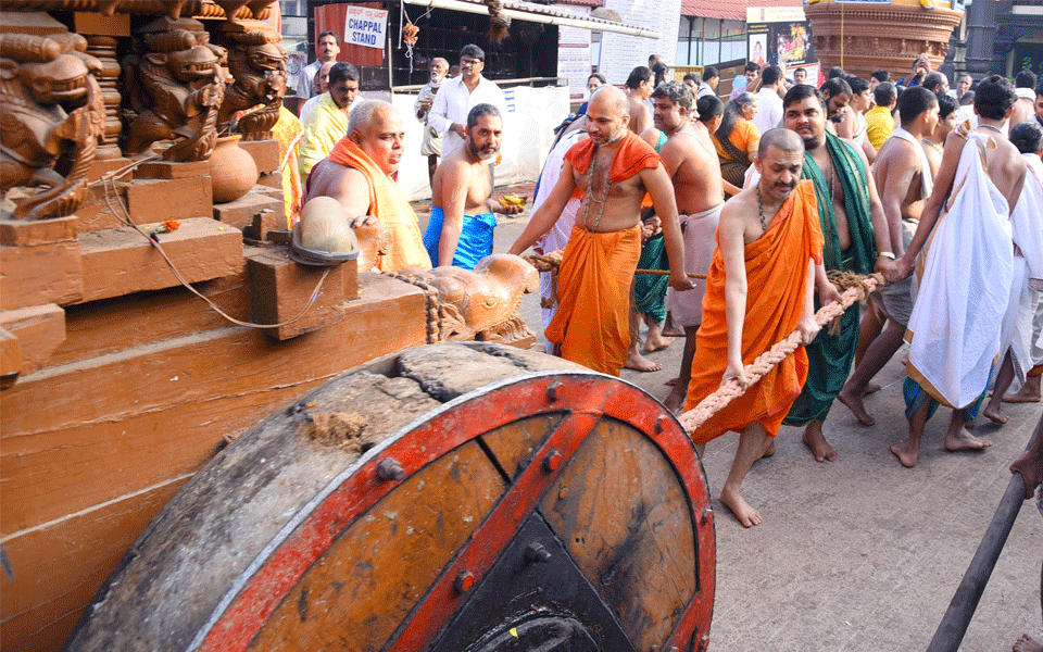 Udupi: After Made Snana, Yede Snana also stopped at Shri Krishna Mutt