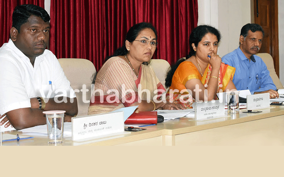 Blacklist Navayuga company, MP Shobha directs NH officers