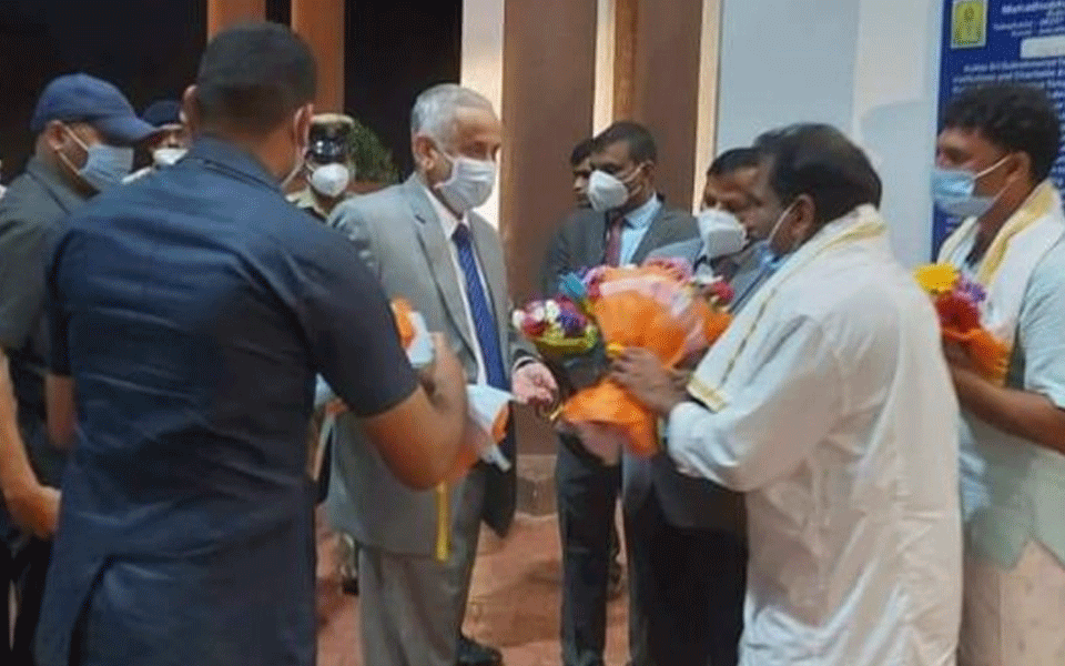 Supreme Court Judge Abdul Nazeer visits Kukke Subramanya Temple