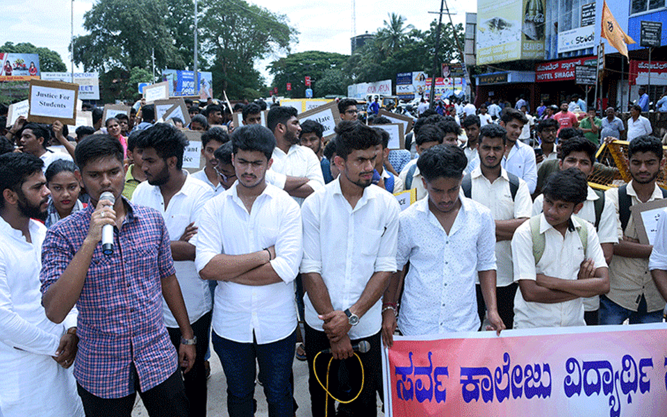 Mangaluru: Students stage protest to condemn student’s suicide