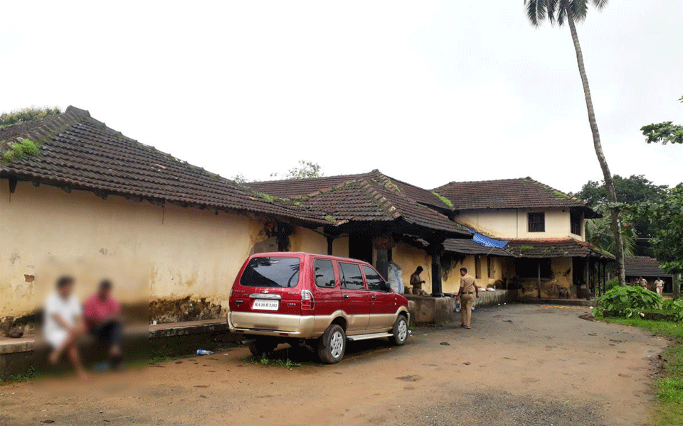 Valuables of Shiroor Moola Mutt kept in the locker of Udupi Mutt