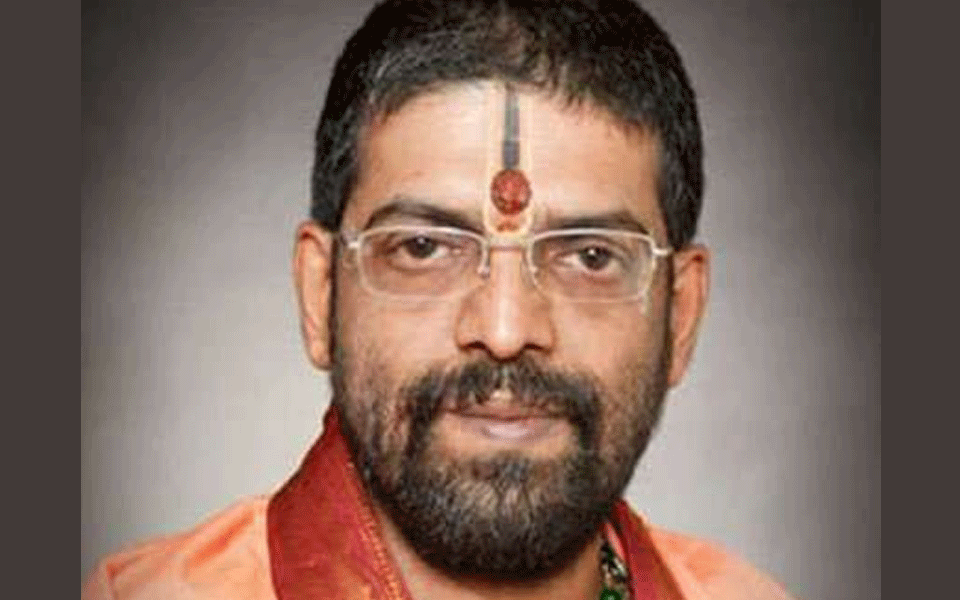 Shiroor swamiji dies naturally due to liver failure