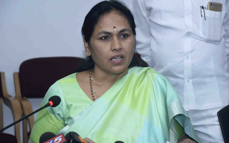 Congress leaders responsible for violence: Shobha Karandlaje