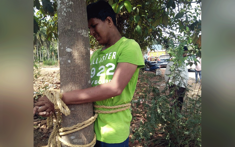 Thumbay: Mentally ill boy tied up to tree by locals