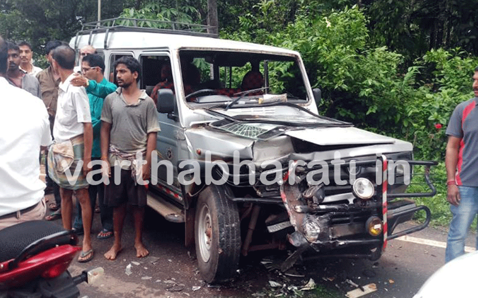 Subrahmanya: 5 persons seriously injured in accident