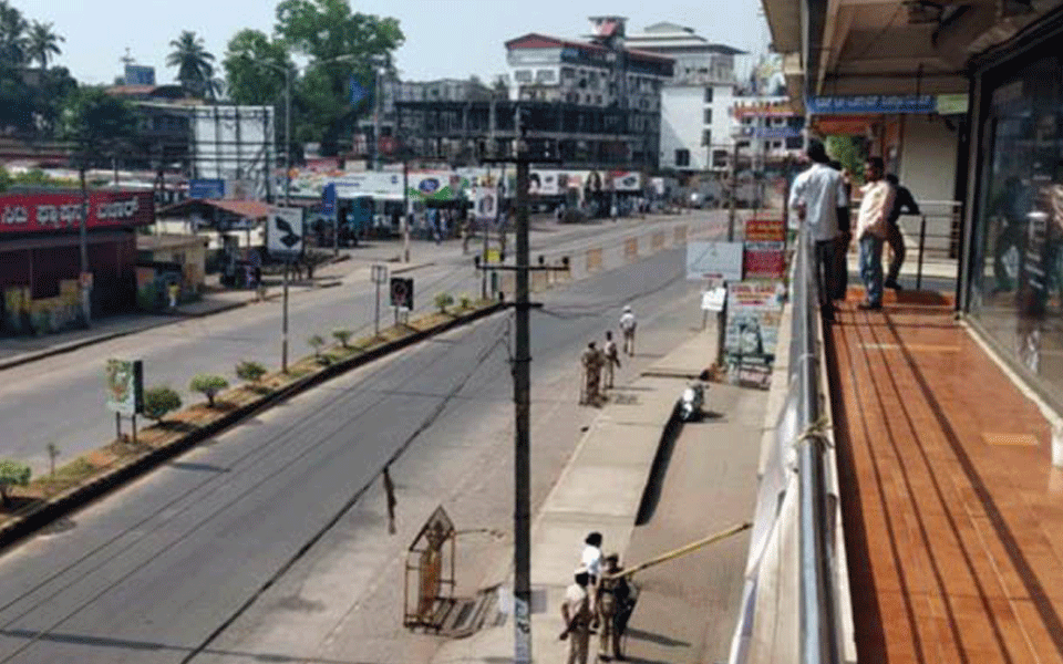 Undeclared bandh in Udupi: Public unhappy