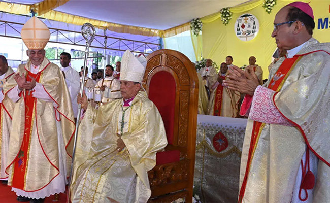 Most Rev. Dr. Leslie Clifford D’Souza consecrated as second Archbishop of Udupi Diocese