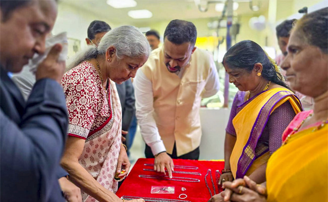 Nirmala Sitharaman inaugurates Gems and Jewellery Institute campus in Udupi