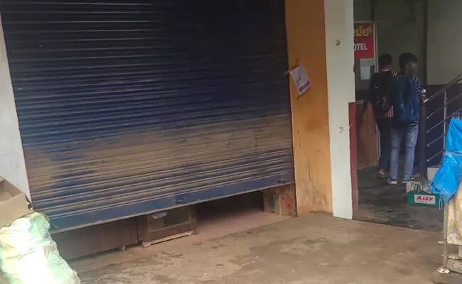 Belthangady: Cash, liquor stolen after break-in at wine shop