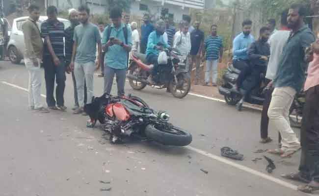 Fatal collision between KSRTC bus and motorcycle claims rider's life in Puttur