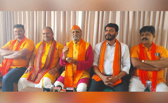 Pramod Muthalik to contest Assembly polls independently from Karkala