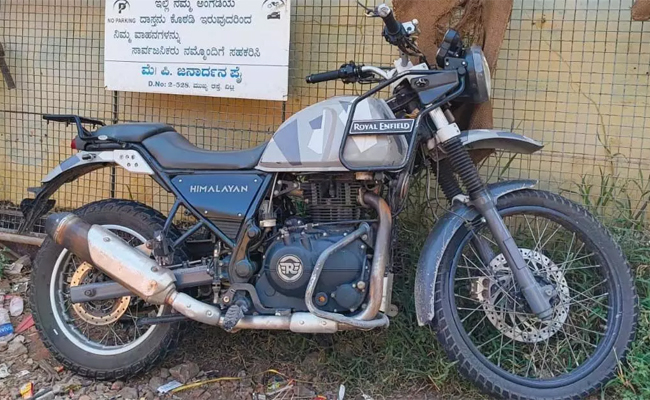 68-year-old woman killed in Vitla as bike hits her; rider seriously injured