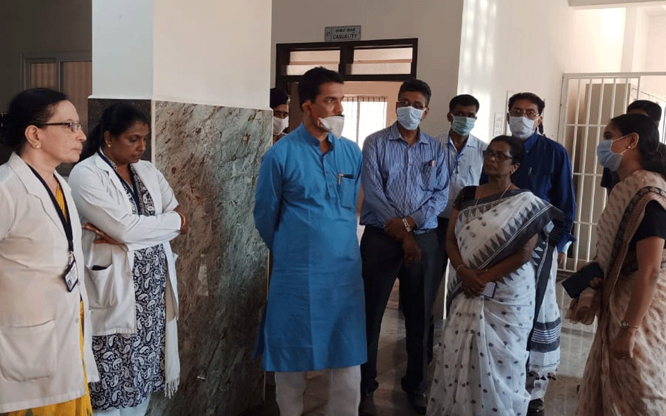 Mangaluru: MP Nalin Kumar Kateel visits Wenlock Hospital, takes stock of facilities