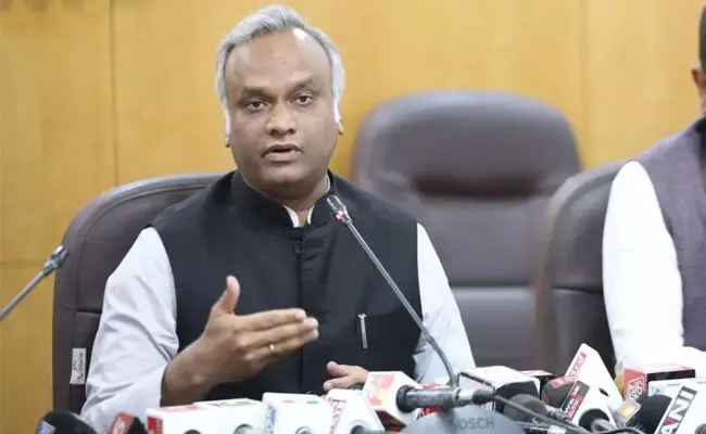 Activists involved in Dharmasthala row are from RSS-BJP, alleges Minister Priyank Kharge