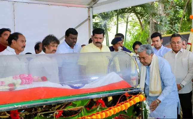 Karnataka govt will take measures to build a memorial for Bhyrappa in Mysuru: CM Siddaramaiah