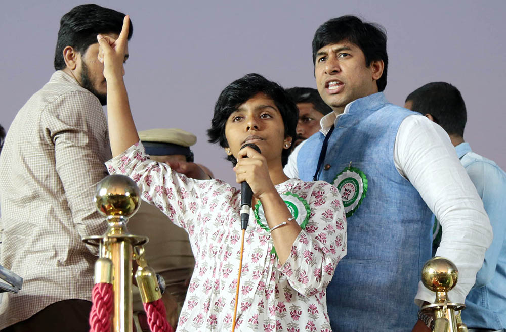 Karnataka HC dismisses PIL seeking NIA probe against Amulya Leona for raising pro-Pakistan slogans