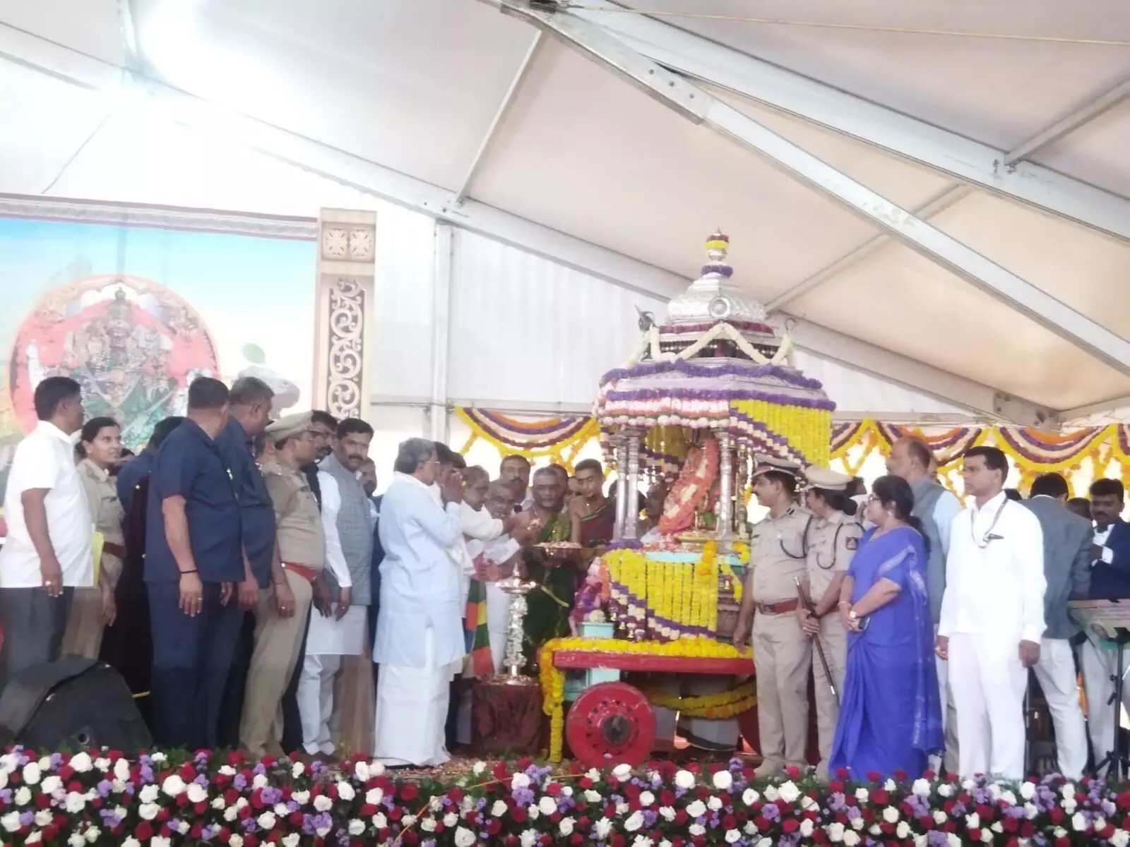 Grand Mysuru Royal Dasara Festival Kicks Off