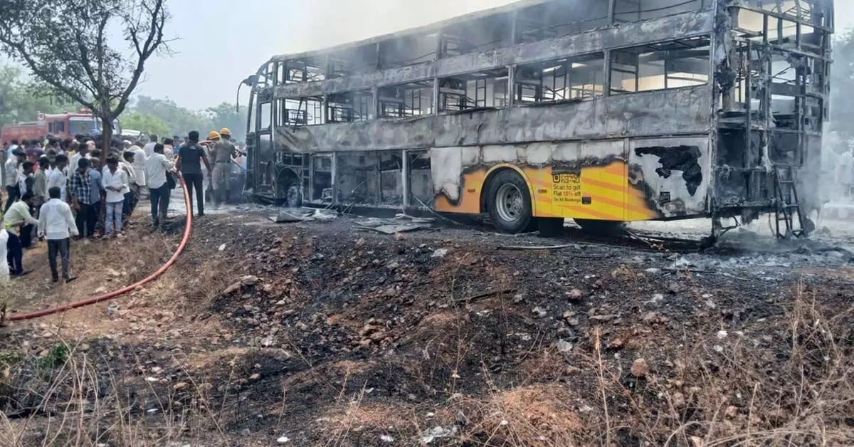 Yadgir: Six people burnt alive in private bus-car collision on Bidar-Bengaluru Highway in Surapura