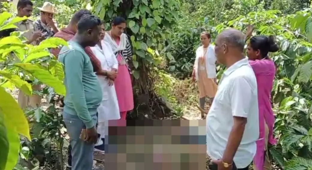 Kushalnagar: Body of newborn girl found in plantation