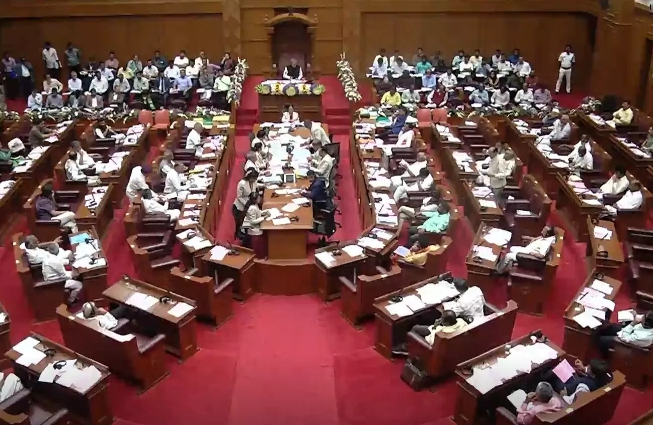 Simple majority for Congress in Council with its four nominees winning vacant seats