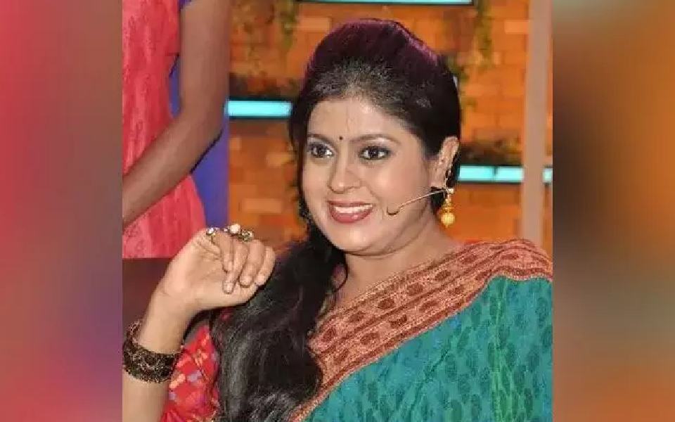 Popular Kannada TV Anchor, actor, voice of Namma Metro announcements Aparna Vastarey passes away