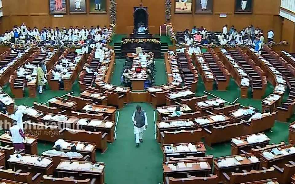 Two BJP MLAs defy party decision to stage walk-out from Karnataka Assembly