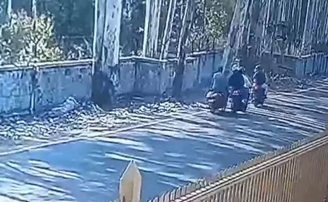 Cash agent attacked; Rs 31.38 lakh looted on Bengaluru outskirts