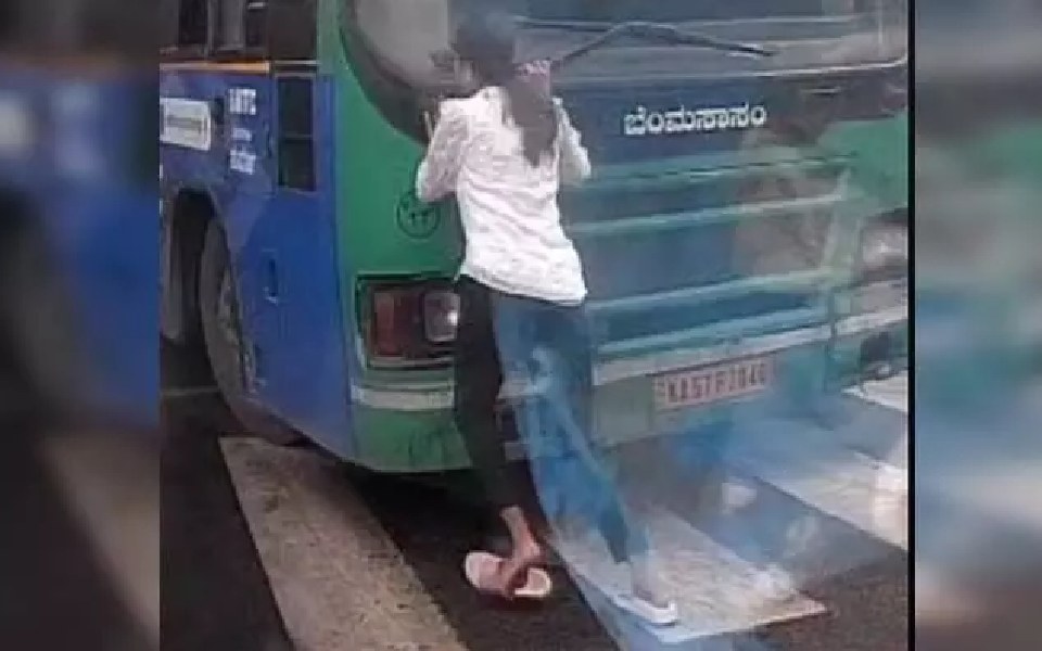 Bengaluru: BMTC bus driver suspended for allegedly trying to run over young woman