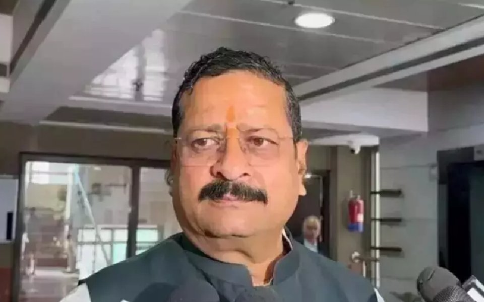 "Gave his father GPA to lead party,”Yatnal’s jibe at Vijayendra on reports of BSY undertaking tours