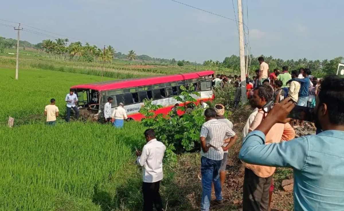KSRTC bus crashes into paddy field in Mysuru, over 30 injured