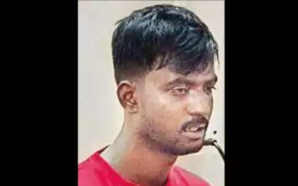 B'luru: Jilted lover stabs 17-year-old girl near college for avoiding him after parent's disapproval