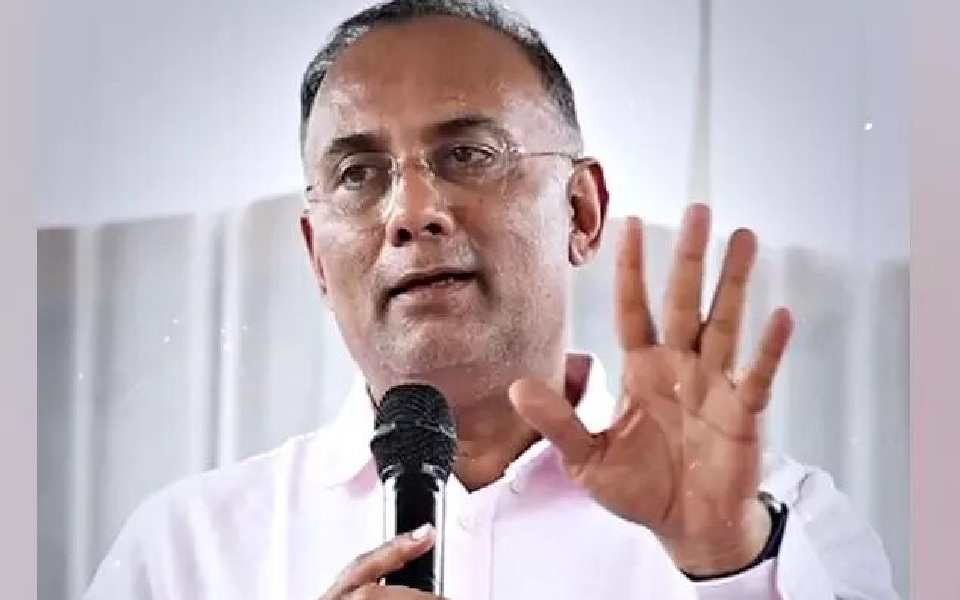 K'taka govt. to take over 108 ambulance service from private control, announces Min. Dinesh Gundurao